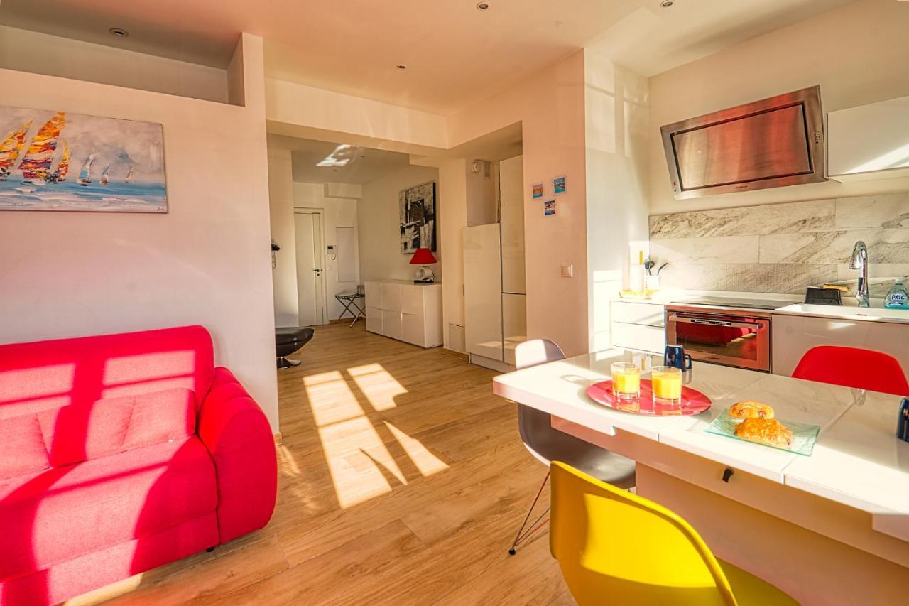 Suite Neptune Niza Exterior foto