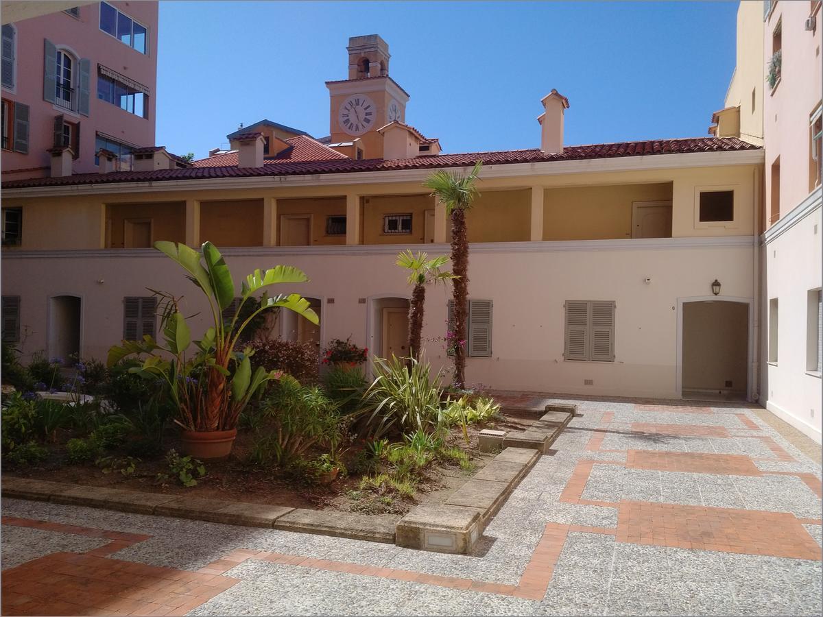 Suite Neptune Niza Exterior foto