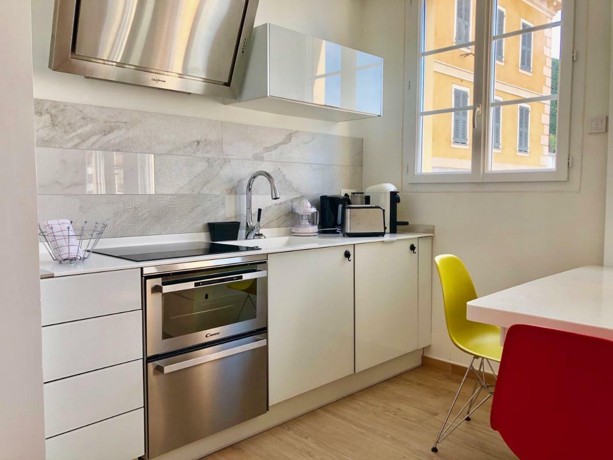 Suite Neptune Niza Exterior foto